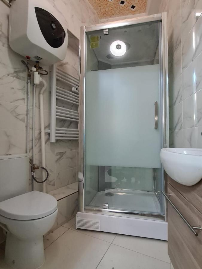 Jolie Appartement Avec 2 Chambres Partagees Paris Exterior foto
